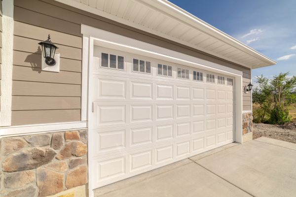 Garage Siding Repair in Hendersonville