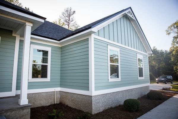 Residential Siding Repair in Hendersonville