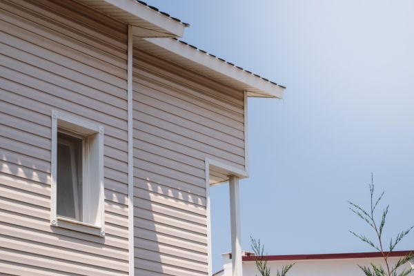 Cost of Vinyl Siding Repair in Hendersonville